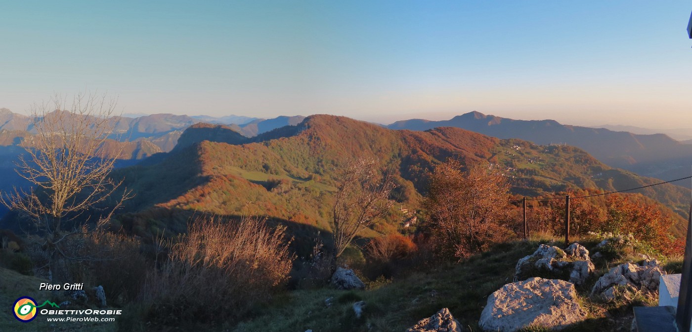 66 Dal Pizzo Cerro vista in Monte Zucco-Canto Alto-Catremerio e S. Antonio Abb. .jpg